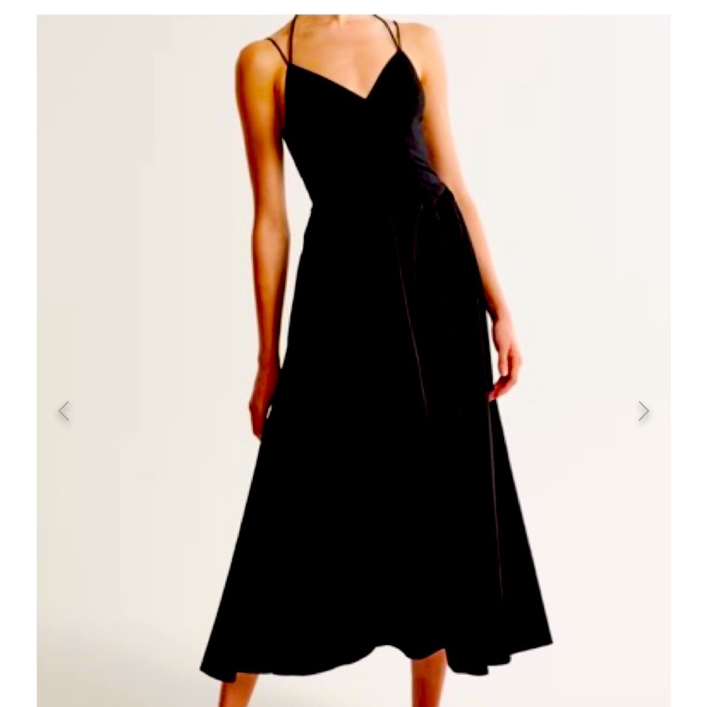 Abercrombie & Fitch Black Strappy Midi Dress. Small. New with tags